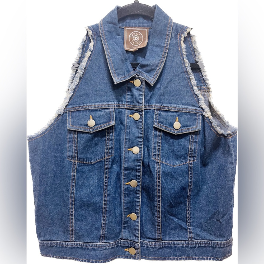 Double D Ranch embroidered vest. Size medium